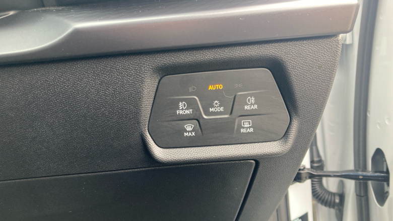 CUPRA Leon 1.5 eTSI 150 V2 5dr DSG Petrol Hatchback